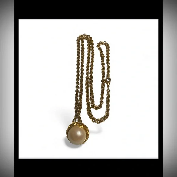 💎 Vintage Costume Acorn Faux Pearl Necklace #7516 - Picture 3 of 9